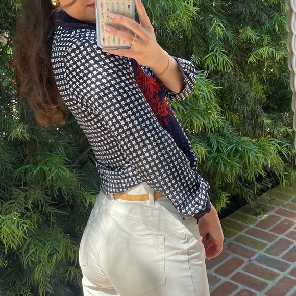 Hsu mei button down blouse - Picture 3 of 6